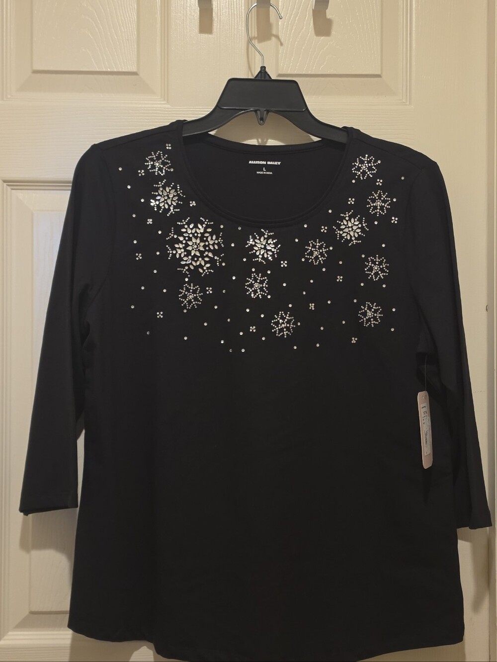 NWT Allison Daley Black Snowflake 3/4 Sleeve pullover shirt top size L